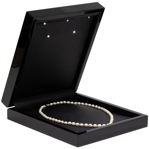 custom-necklace-packaging-boxes