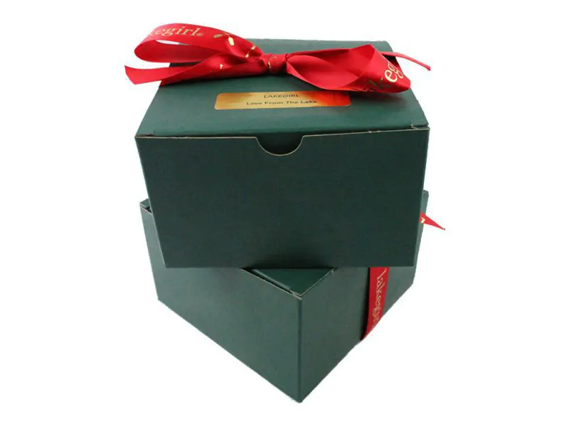 four-corner-ornament-boxes-packaging